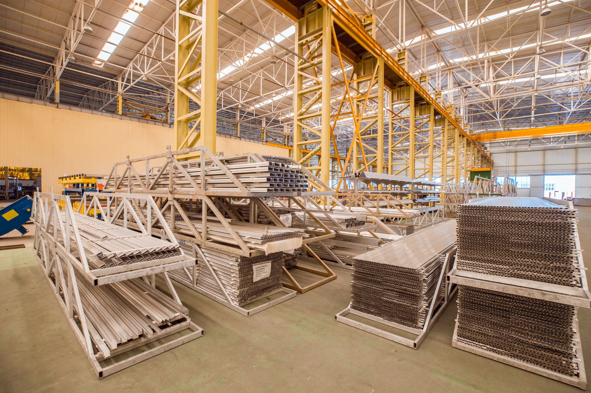 Building & Construction
            Materials
